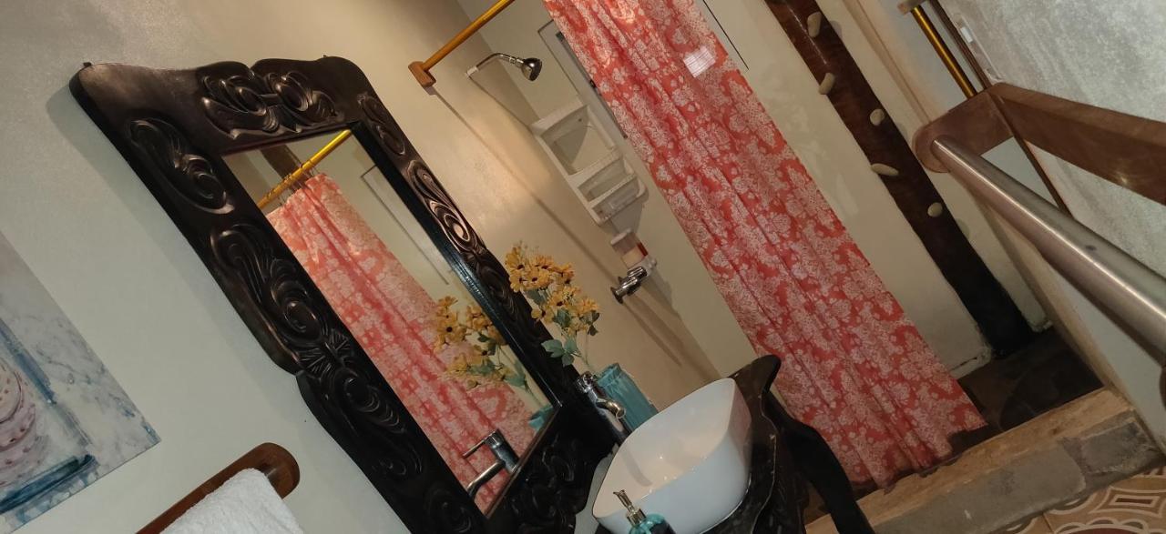 Sirena Surf Lodge Miramar Nicaragua מראה חיצוני תמונה