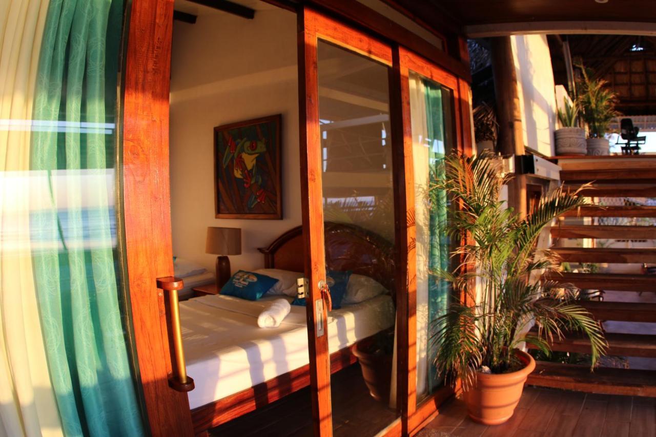 Sirena Surf Lodge Miramar Nicaragua מראה חיצוני תמונה