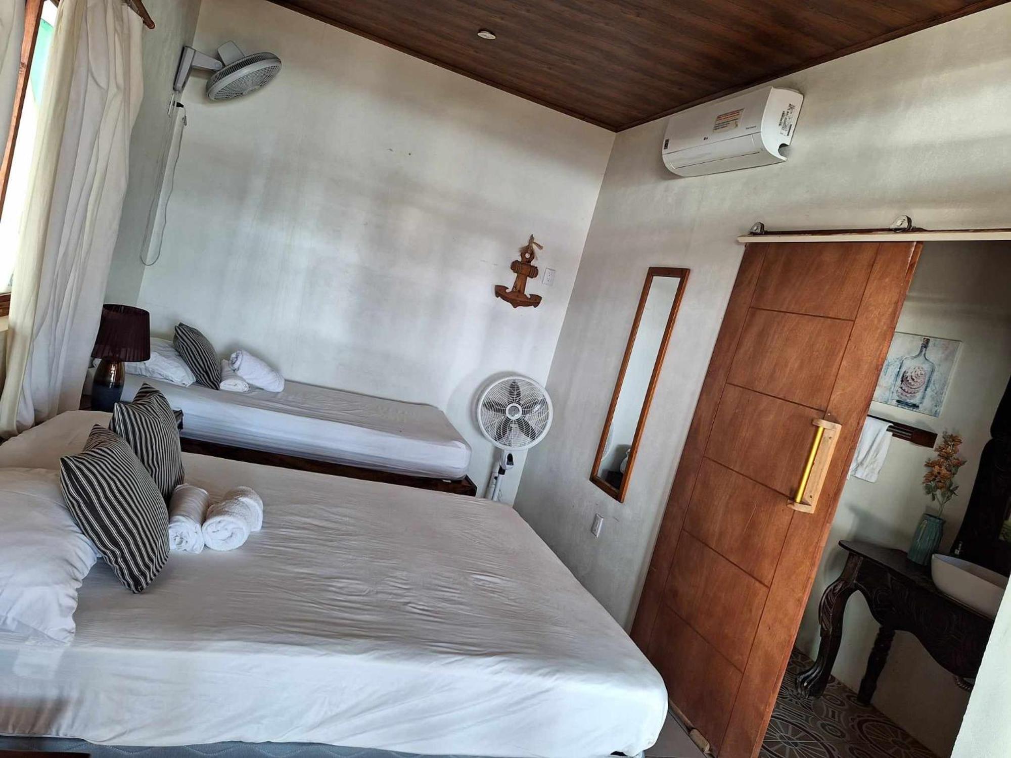 Sirena Surf Lodge Miramar Nicaragua מראה חיצוני תמונה